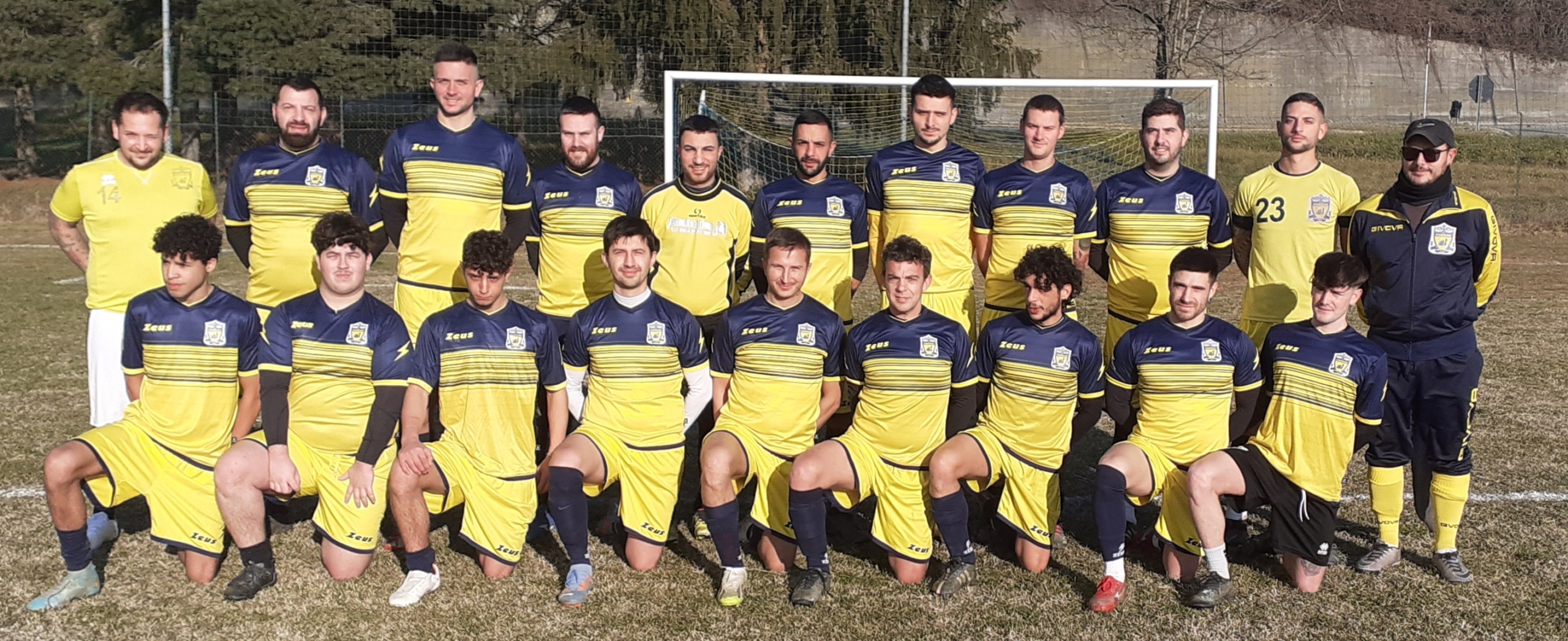 club kit photo